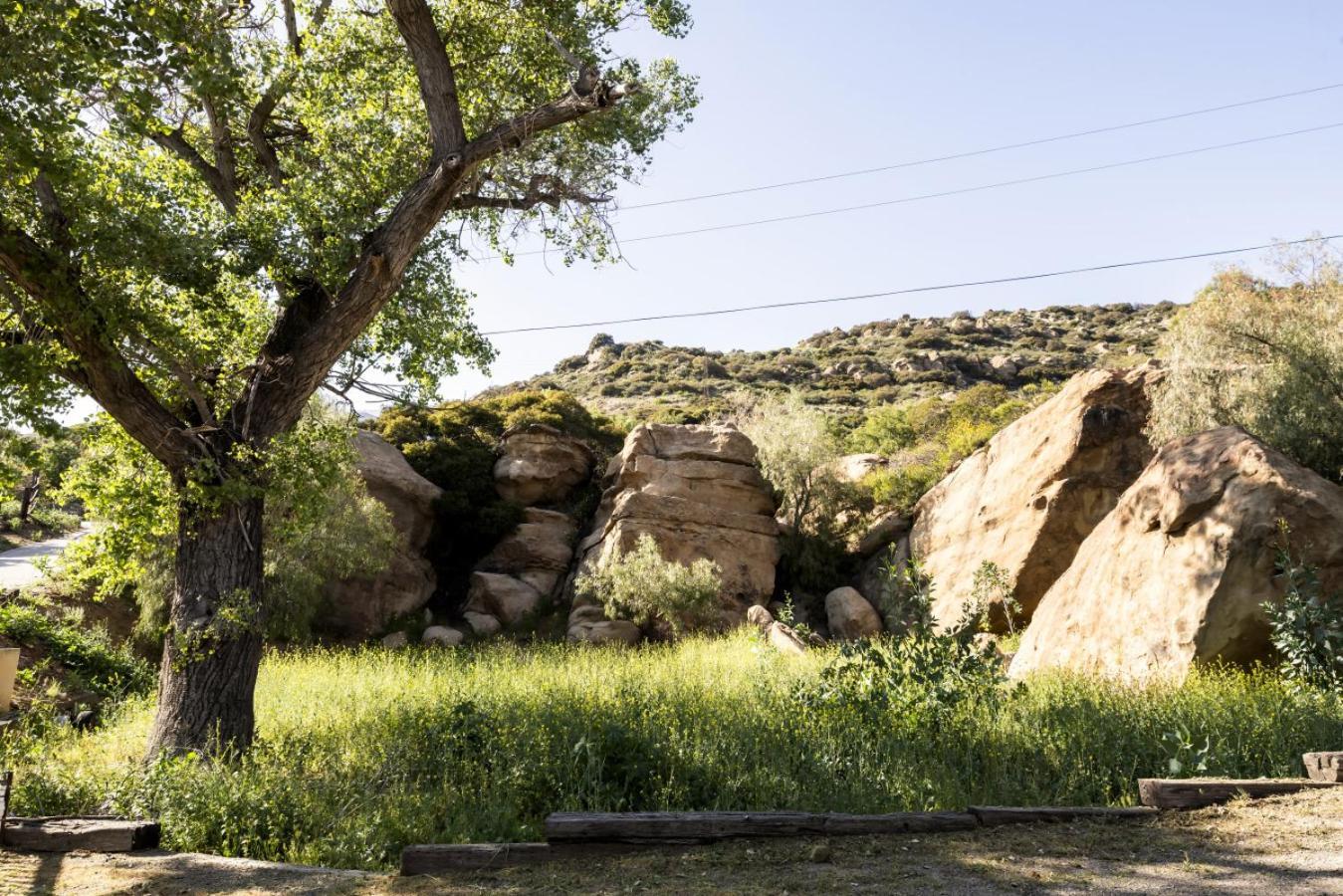 Retreat To The Rocks Historic Film And Music Getaway