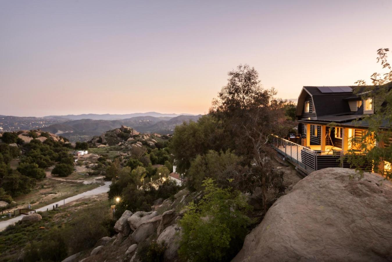 Retreat To The Rocks Historic Film And Music Getaway Holiday home Los Angeles