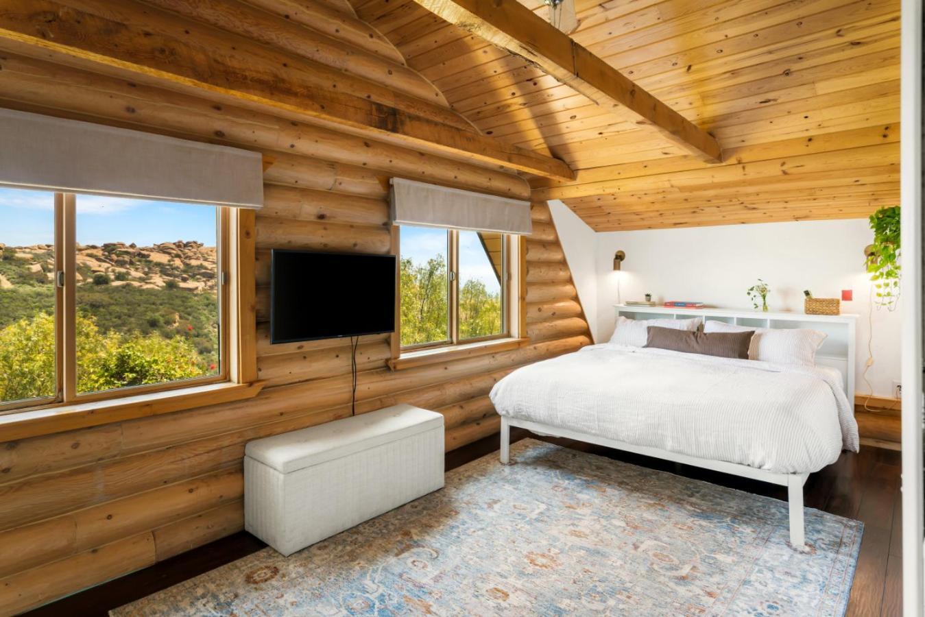Retreat To The Rocks Historic Film And Music Getaway *