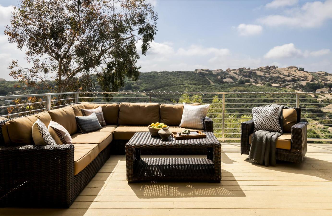 Retreat To The Rocks Historic Film And Music Getaway Los Angeles