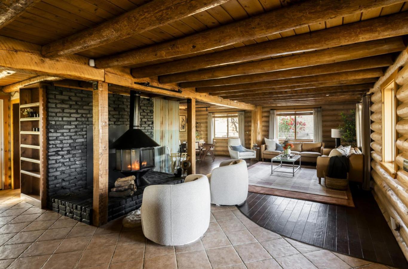 Holiday home Retreat To The Rocks Historic Film And Music Getaway Los Angeles
